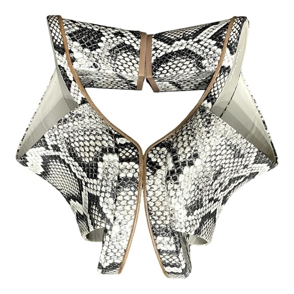 Vince Wyatt Snakeskin Platform Peep Toe Mules | Size 7.5 - Picture 3 of 6